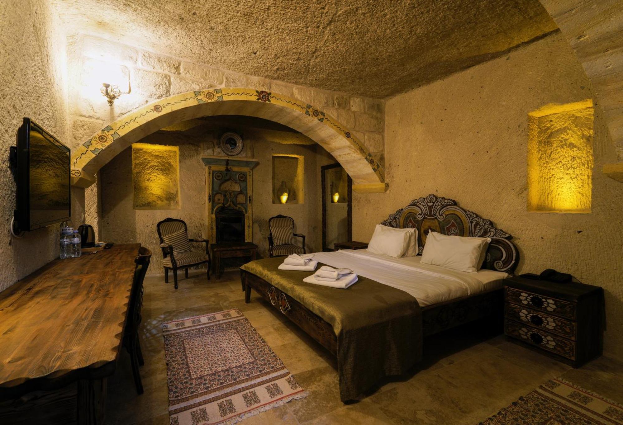 Capp Royal Cave Hotel Ürgüp Ngoại thất bức ảnh