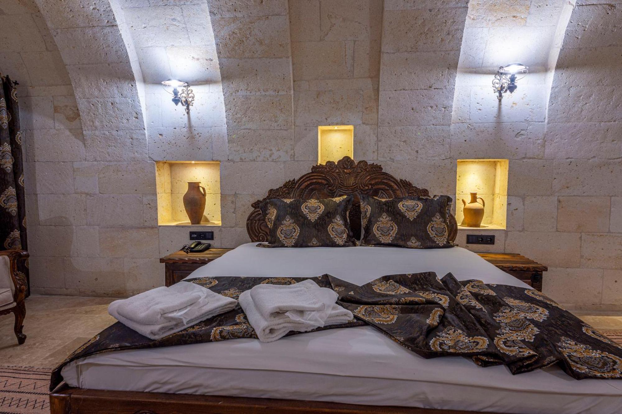 Capp Royal Cave Hotel Ürgüp Ngoại thất bức ảnh