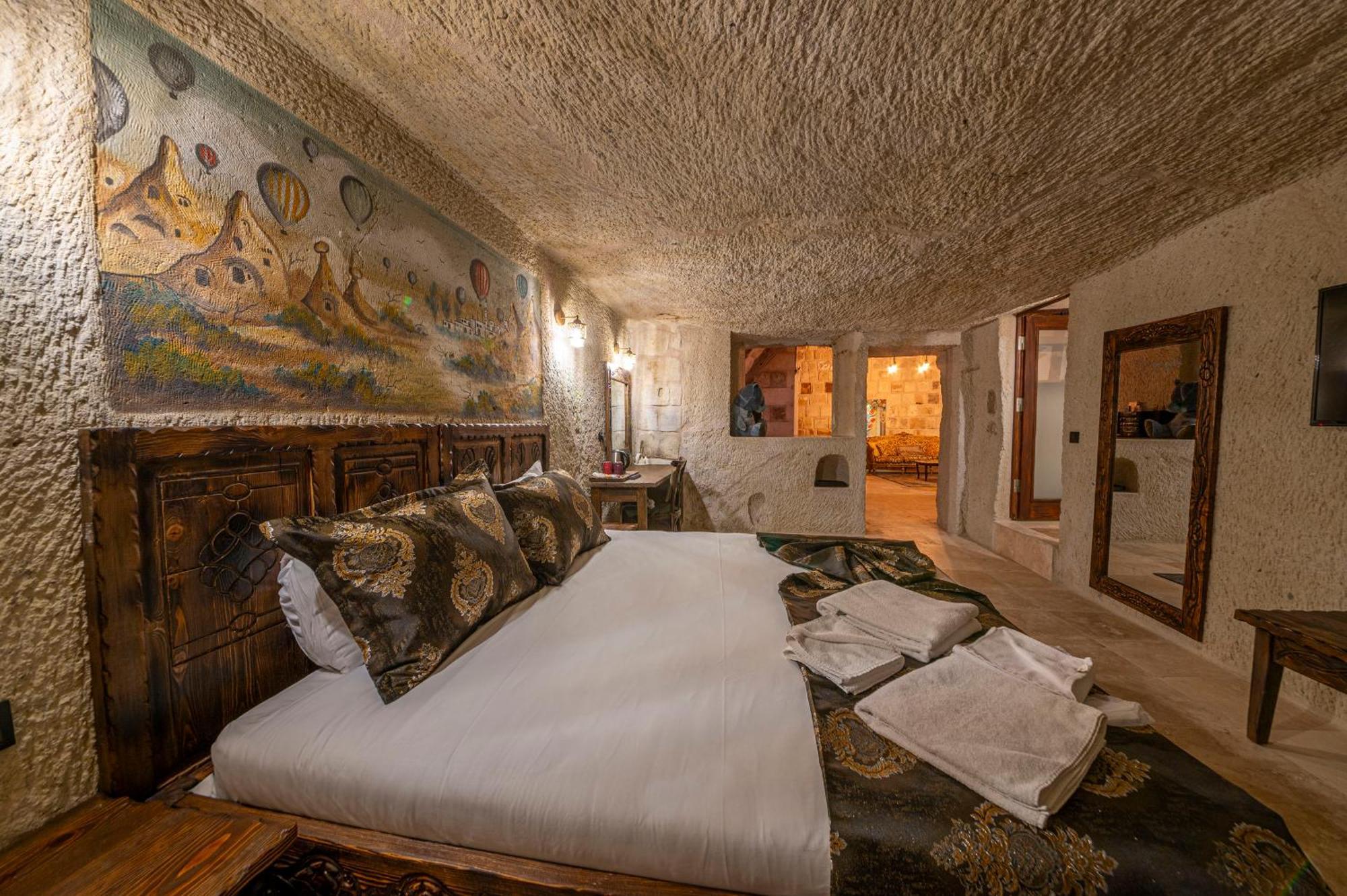 Capp Royal Cave Hotel Ürgüp Ngoại thất bức ảnh