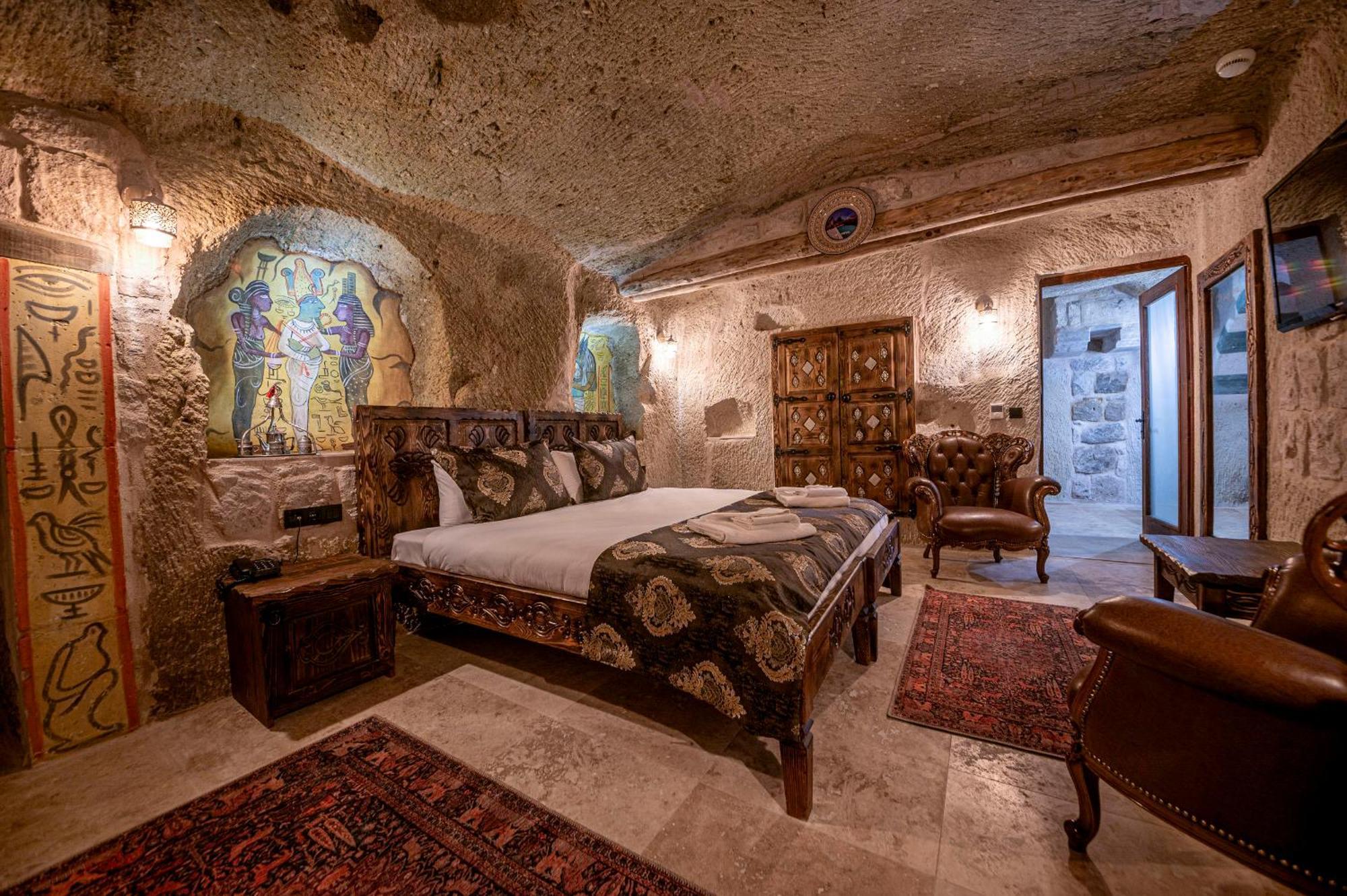 Capp Royal Cave Hotel Ürgüp Ngoại thất bức ảnh