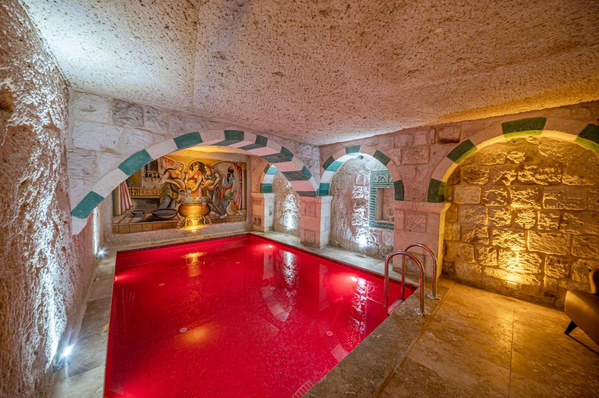 Capp Royal Cave Hotel Ürgüp Ngoại thất bức ảnh